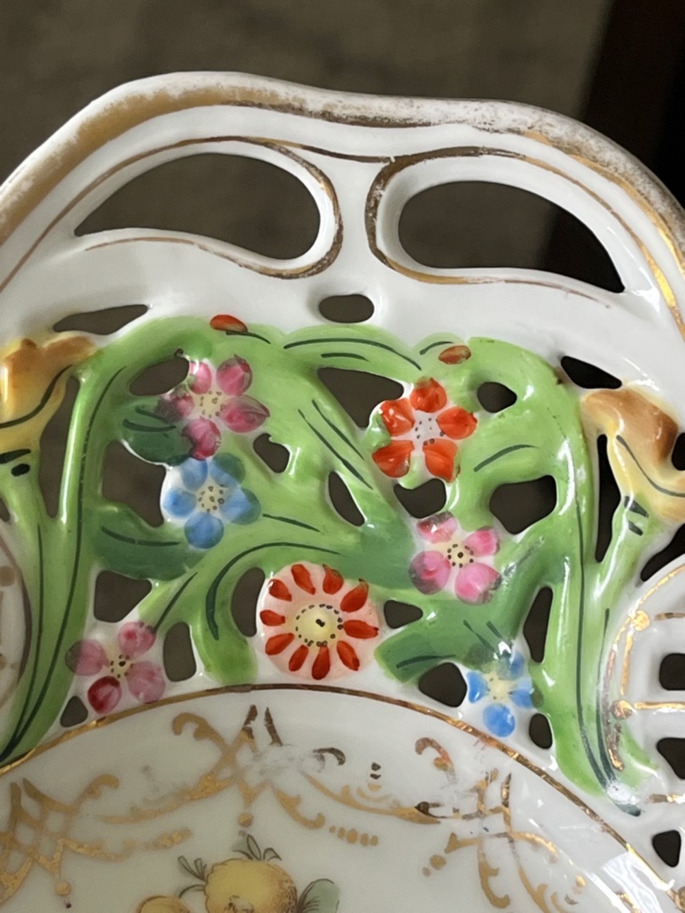 VINTAGE CARL SCHUMANN Bavaria Chateau Dresden Porcelain Basket - Picture 9 of 17
